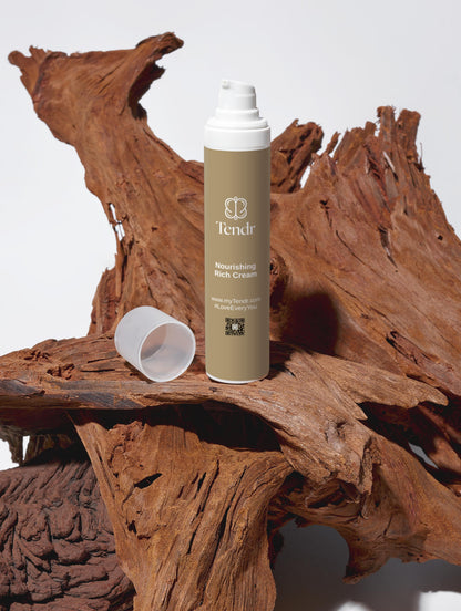 Nourishing Rich Cream 50ml – natural skincare with Cloudberry Extract to deeply hydrate, soothe, and restore skin’s barrier for soft, radiant, and protected skin. Ideal for dry, sensitive skin.